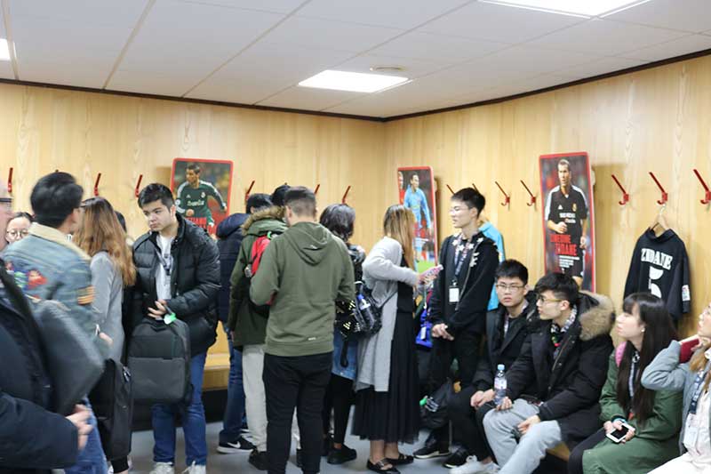 Abbey College Manchester Visit Theatre of Dreams